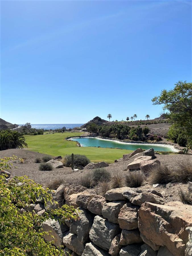 Playa Amadores - Luxury With Heated Pool