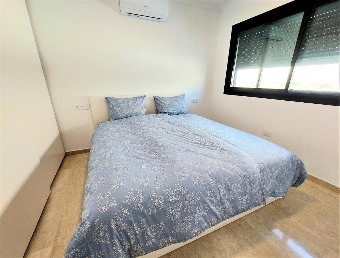 Playa Amadores - Luxury With Heated Pool Villa